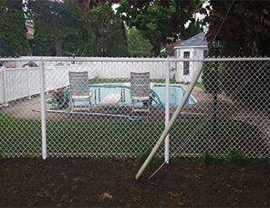 Installation de clôture travaux effectués à Boucherville sur la rive-sud de Montréal